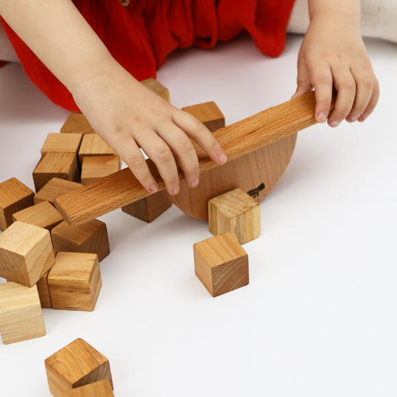Cube Balance Game – Montessori Wooden Stacking Toy with 20 Cubes & Base – 100% Natural Beech Wood, Handmade & Non-Toxic – Fine Motor Skill Toy for Kids & Adults – Ages 3+